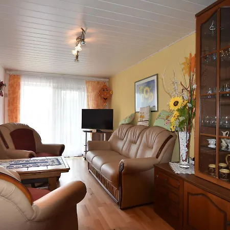 Prázdninový dům Luxurious Bungalow In With Terrace Kröpelin