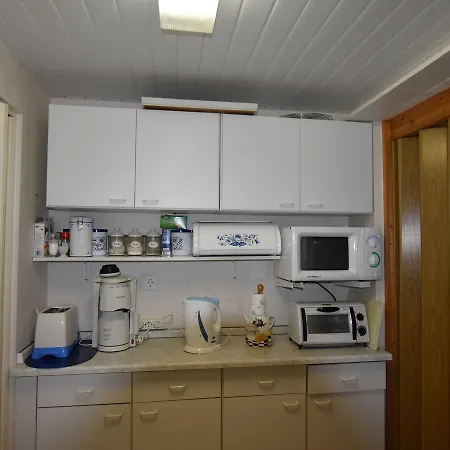 Luxurious Bungalow In With Terrace Prázdninový dům *